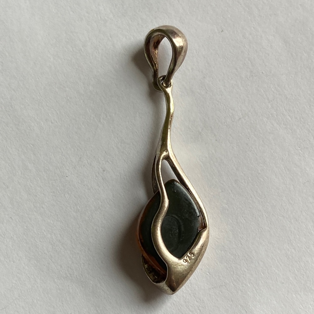 Elegant Sterling 925 Amber Pendant - Picture 2 of 6